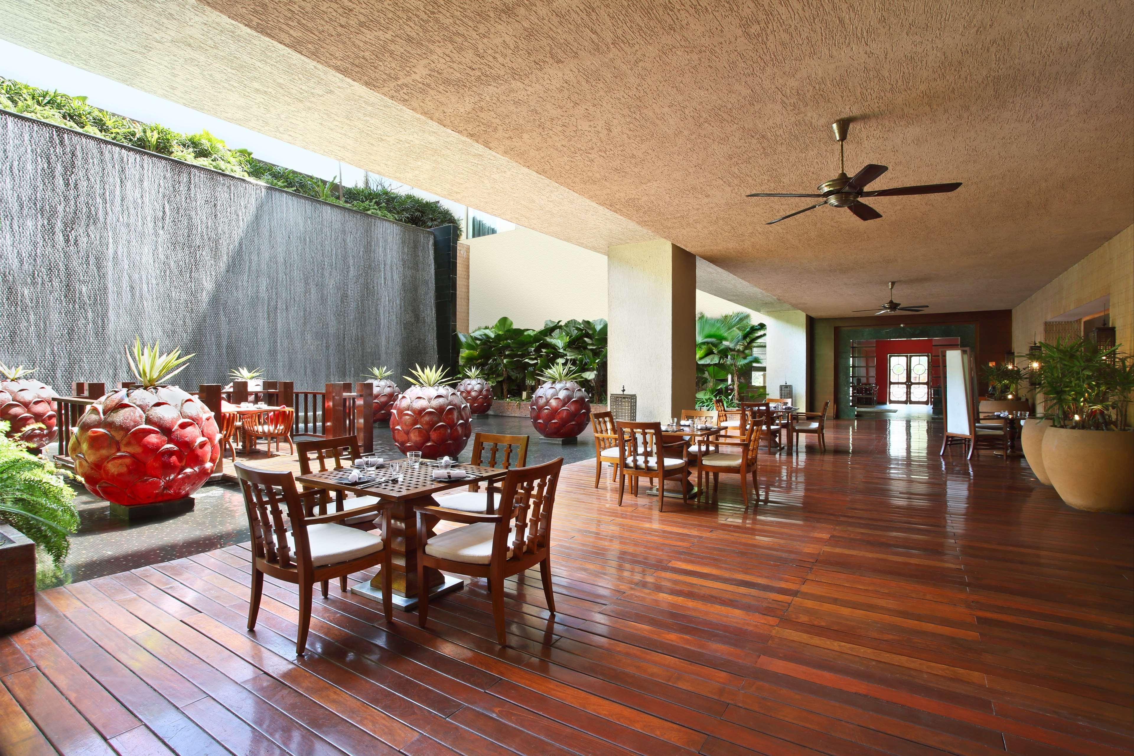 Hyatt Pune Esterno foto Restaurant