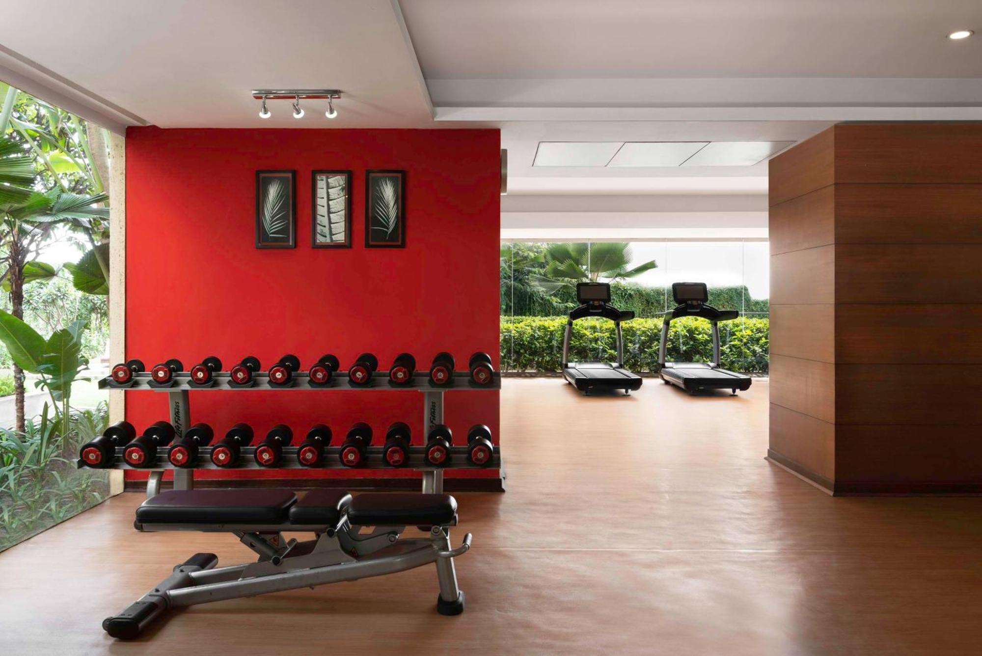 Hyatt Pune Esterno foto The gym at the hotel
