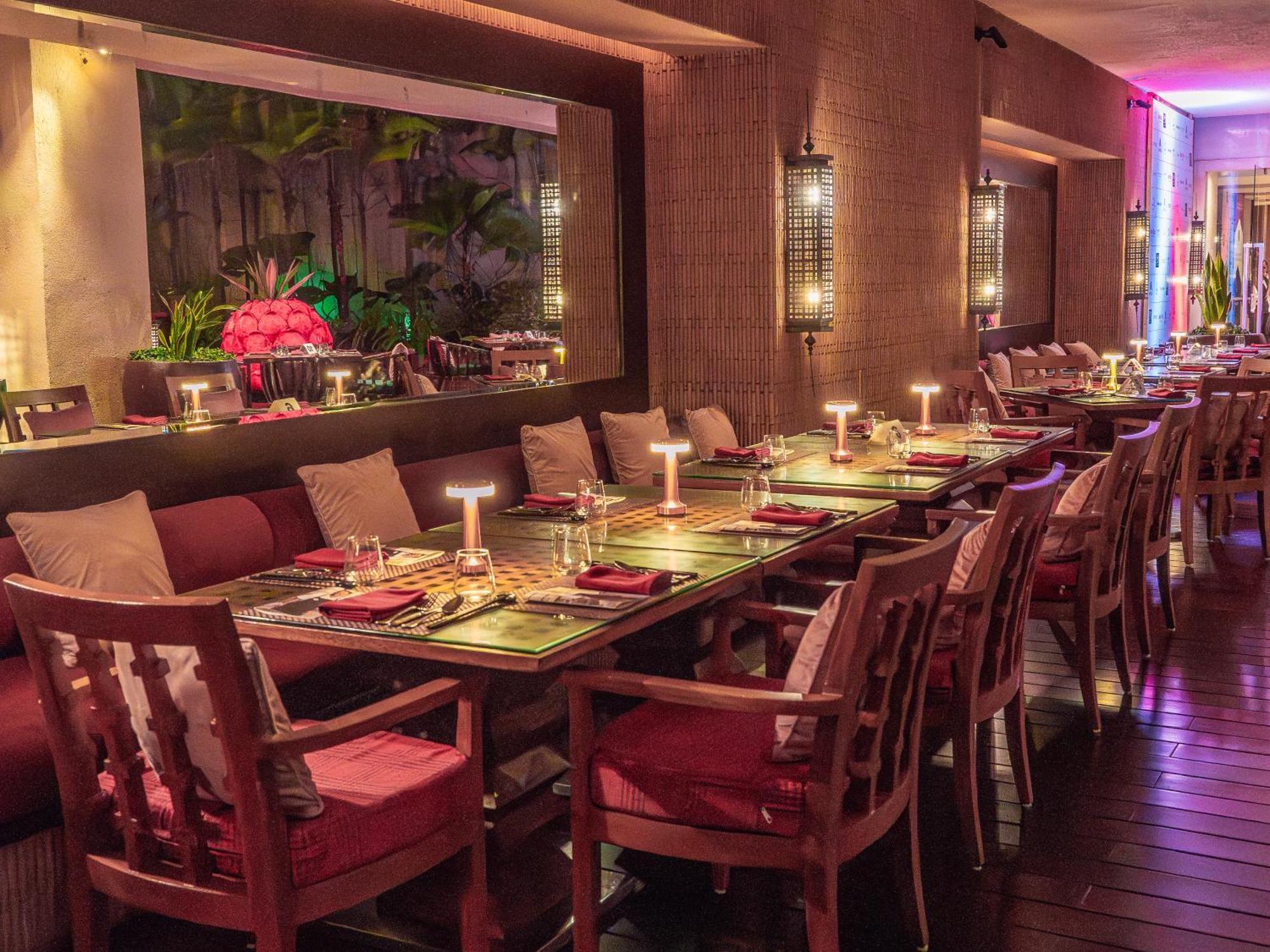 Hyatt Pune Esterno foto The interior of the restaurant